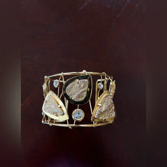 Bracelet Cuff Golden with Rhinestones One Size - Picture 5 of 12